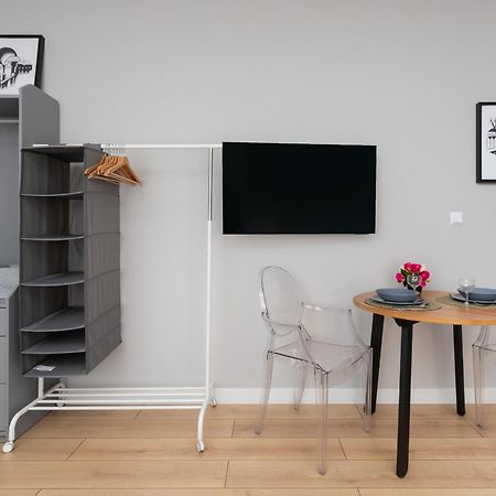 Studio Fahrenheit In Central Gdansk By Noclegi Renters Luaran gambar