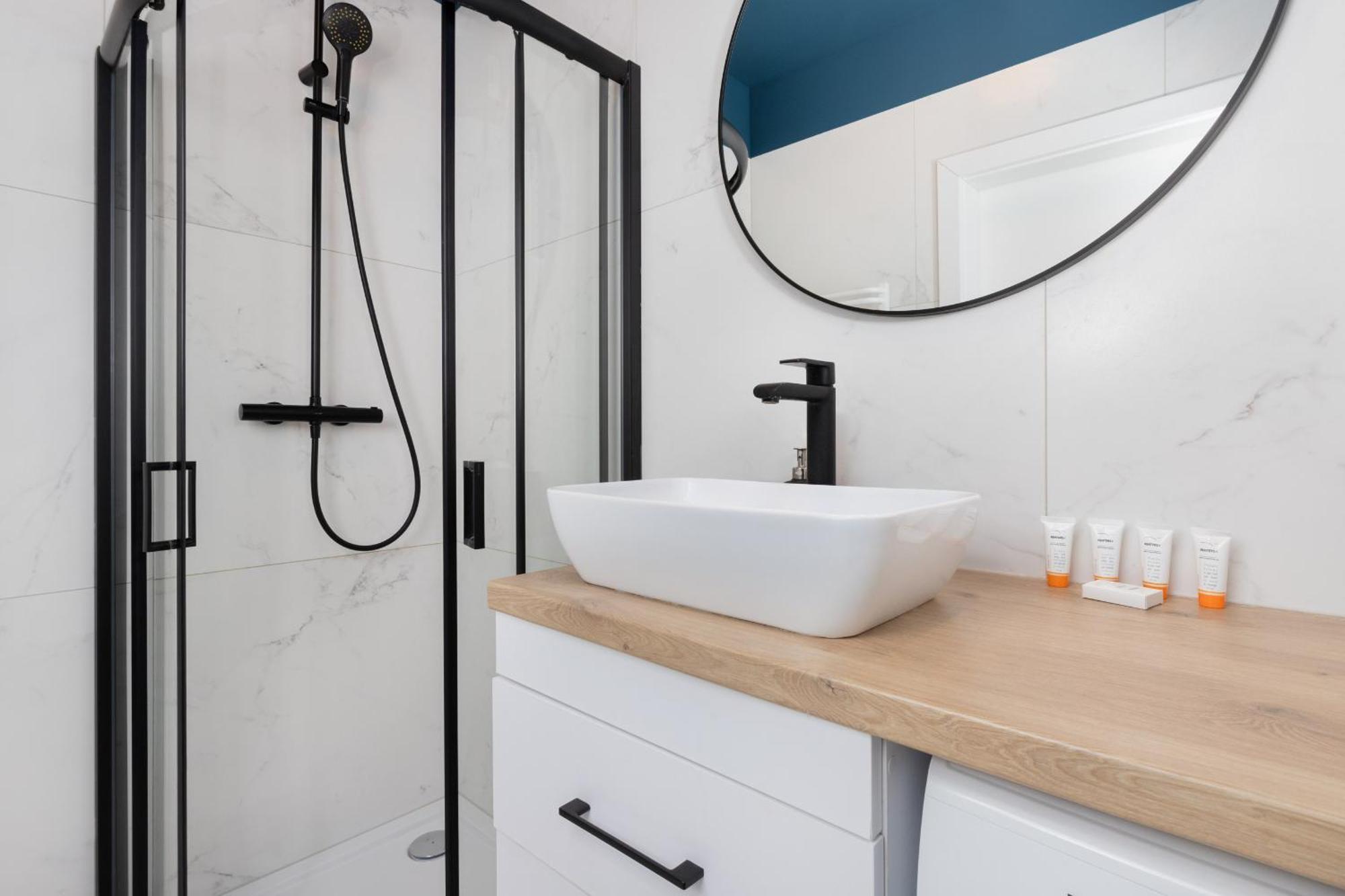Studio Fahrenheit In Central Gdansk By Noclegi Renters Luaran gambar