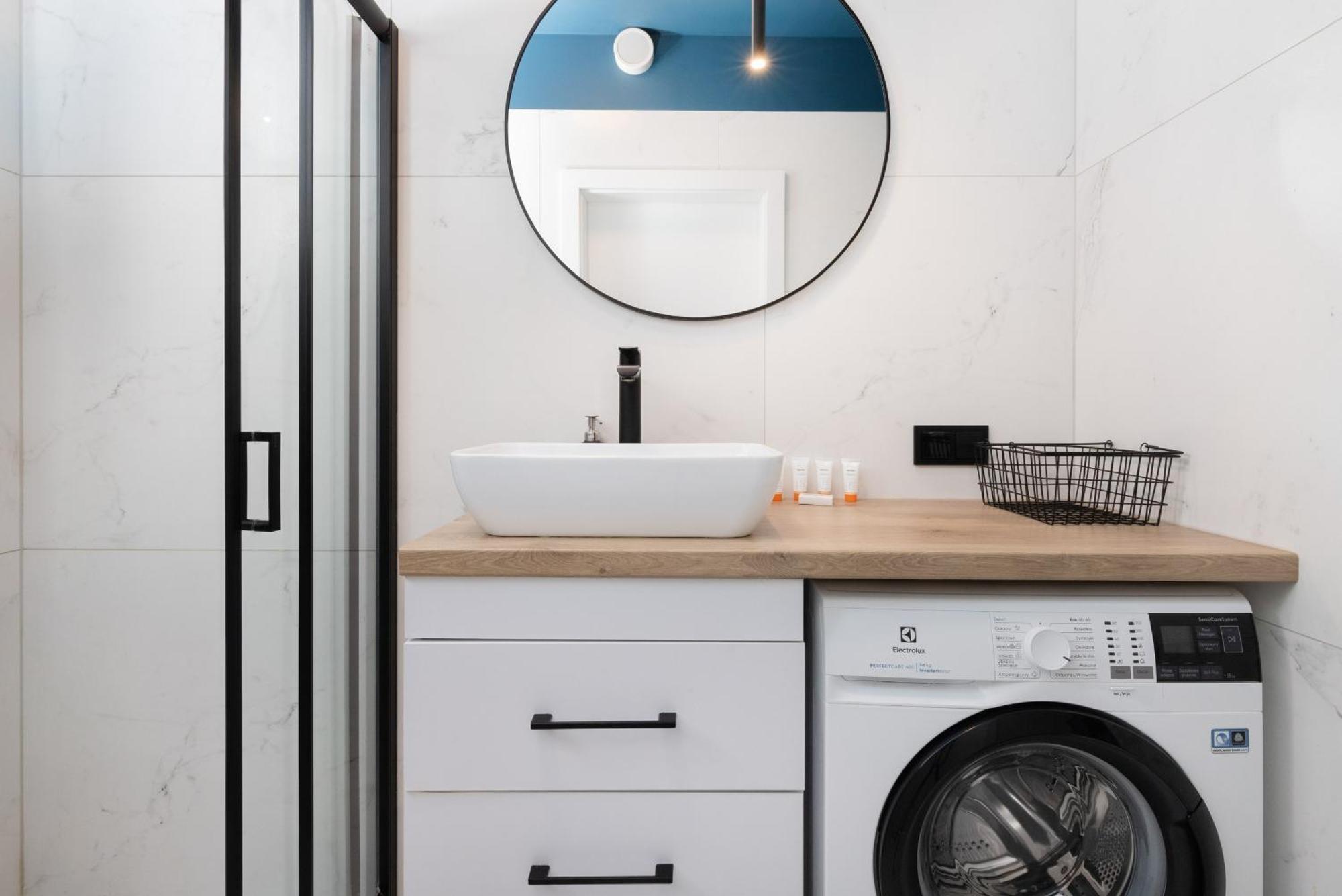 Studio Fahrenheit In Central Gdansk By Noclegi Renters Luaran gambar