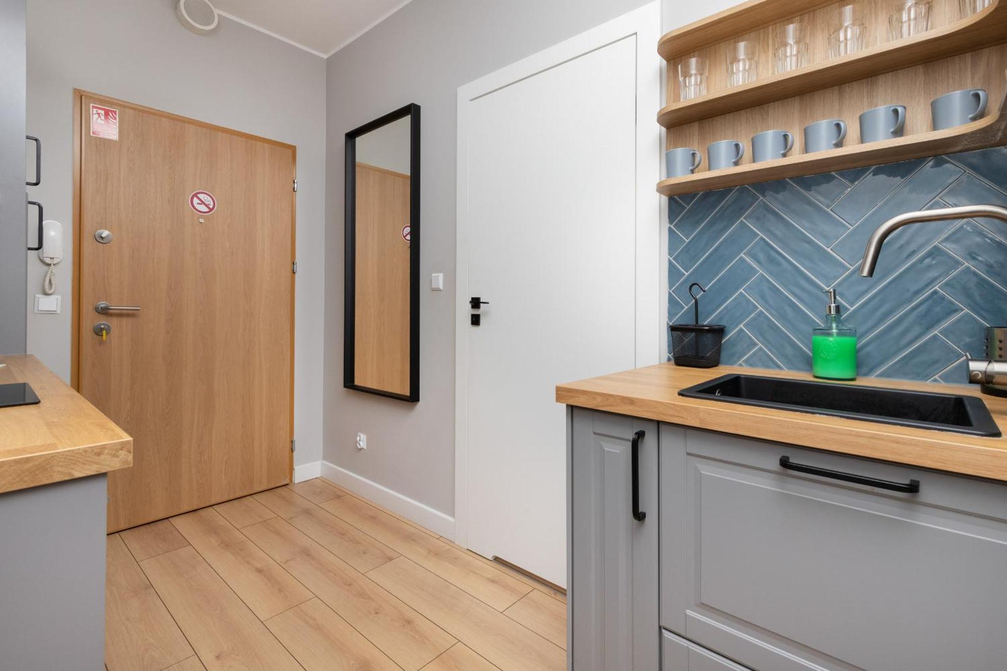 Studio Fahrenheit In Central Gdansk By Noclegi Renters Luaran gambar