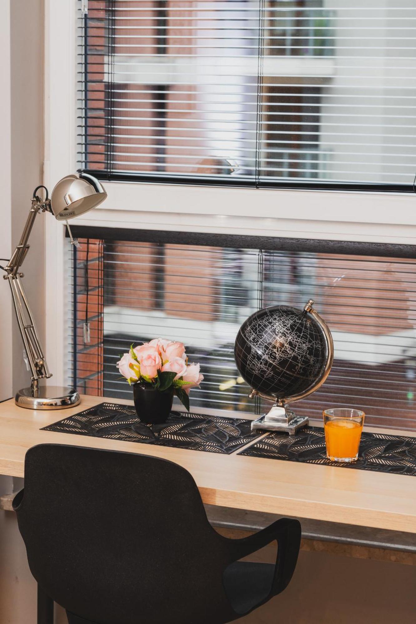 Studio Fahrenheit In Central Gdansk By Noclegi Renters Luaran gambar